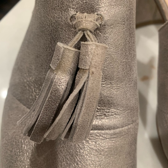 Pewter heeled mules by Karl Lagerfeld - Picture 5 of 10